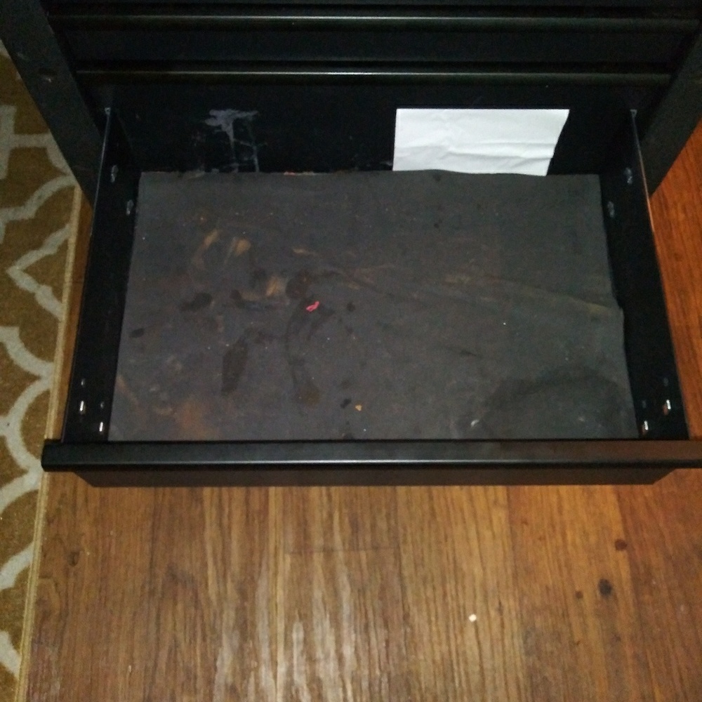 Tool pan